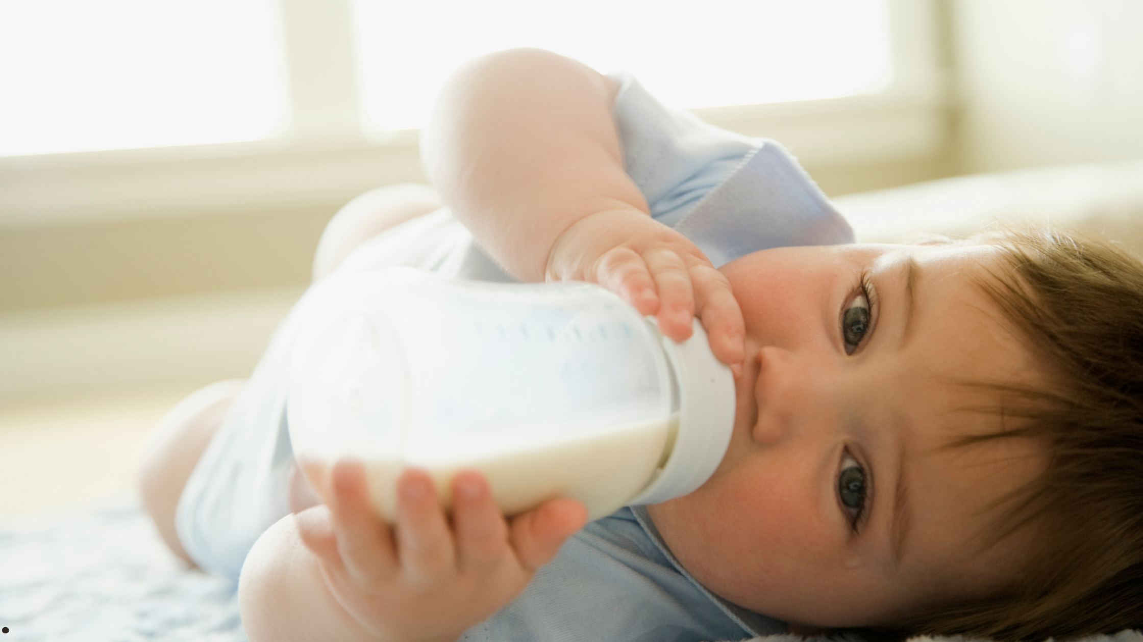 What a Microwave Actually Does to Breast Milk (It's Not Pretty)